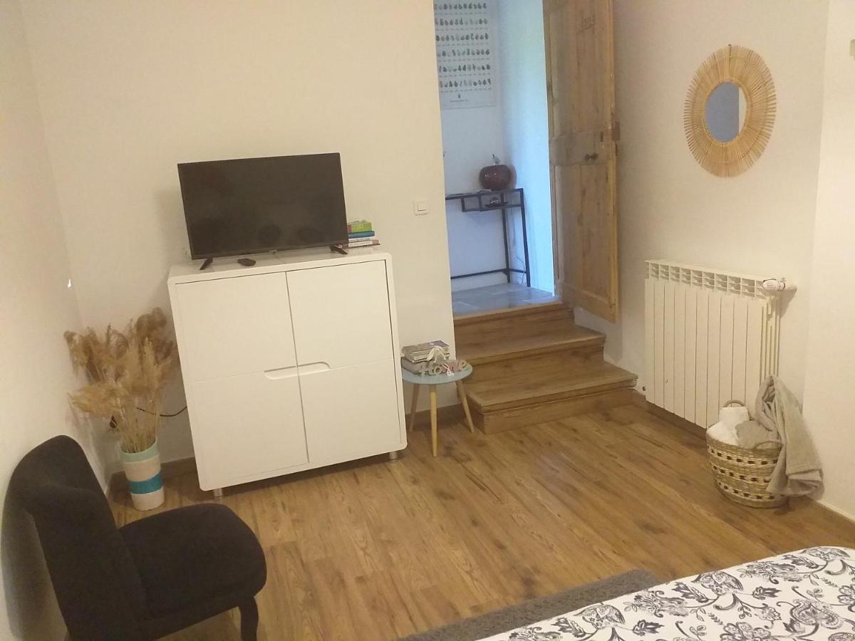Bed and Breakfast Deux M Villes-sur-Auzon Exterior foto